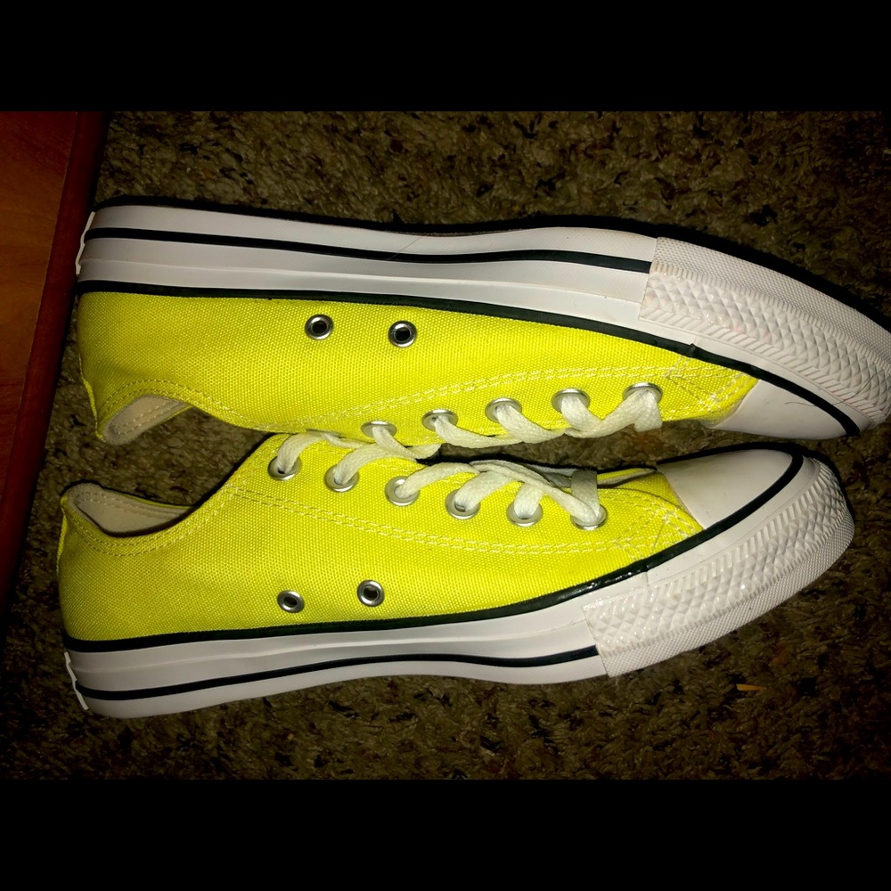 New! Yellow Converse Size 6.5 Men’s or Women’s 8.5
